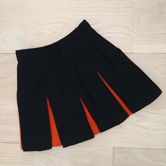 VINTAGE c. 1977 Cheerleading Uniform (HALLOWEEN COSTUME!) - Picture 6 of 7